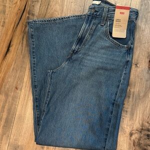 Levi's Relaxed Fit Blue Jeans Women’s Cinch Waist.